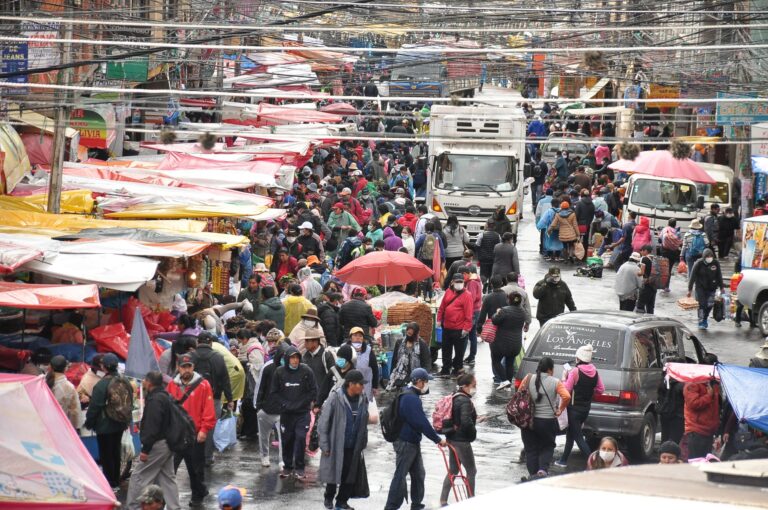 Alcaldía descarta cuarentena  en lucha contra tercera ola