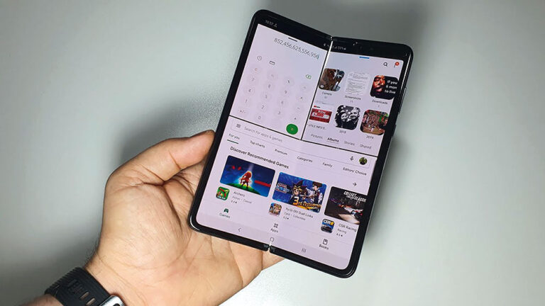 Galaxy Z Fold2: el celular que permite ver tres aplicaciones  al mismo tiempo en una gran pantalla