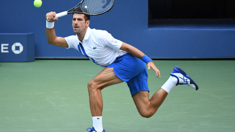 Djokovic y el clima se llevan bien, pasó a cuartos