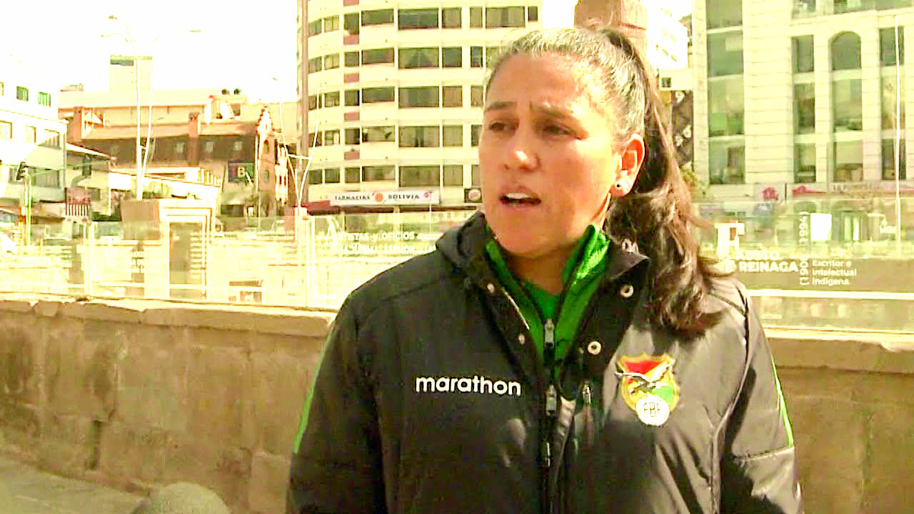 Rosana Gómez “las chicas ponen todo su empeño” El Diario Bolivia