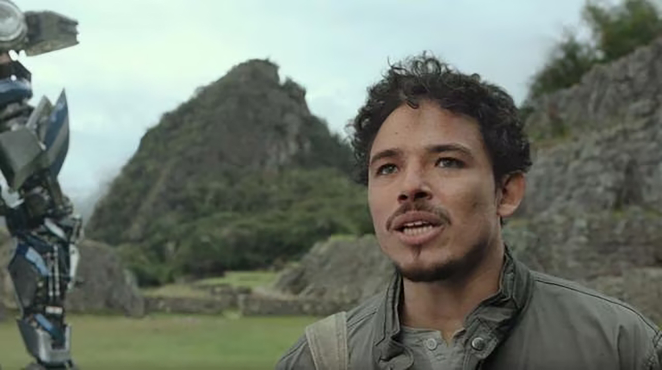 Anthony Ramos interpreta a Noah en Transformers El Despertar de las
