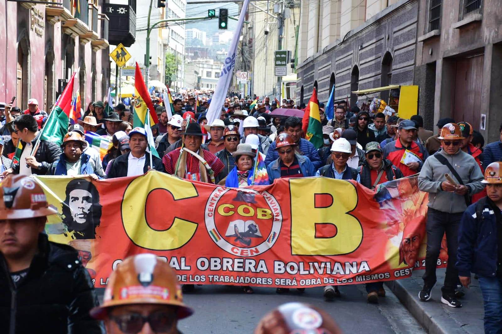 Marcha de la COB fue otro “show armado” por Gobierno - El Diario - Bolivia