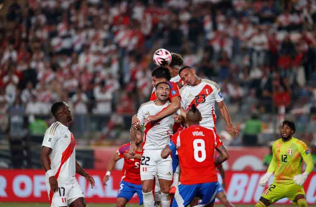 Perú no pudo superar a Chile en el estadio Monumental - El Diario - Bolivia