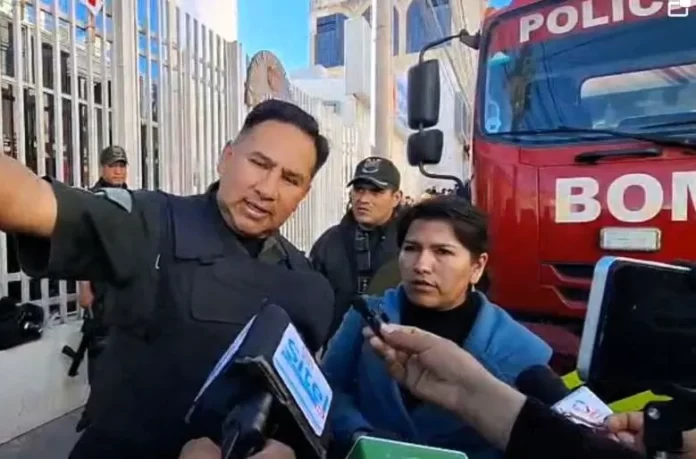 Amenaza de bomba obliga a evacuar ALD en plena sesión - El Diario - Bolivia