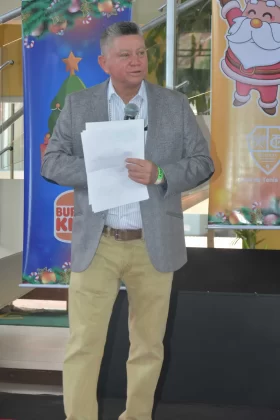 Asociación Diplomática de Bolivia celebra Feria Navideña Solidaria con espíritu de generosidad