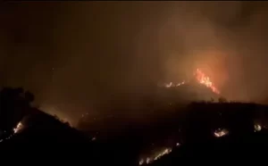 Declaran emergencia en Totora por incendio reactivado (09:31)