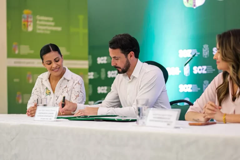 Santa Cruz promulga ley  para prevenir bloqueos