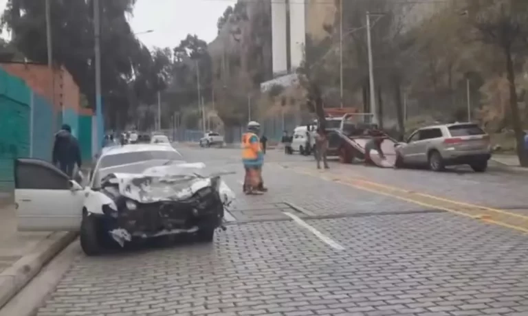 Dos hechos de tránsito dejan heridos y daños materiales