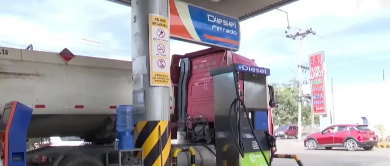 Falta de diésel frena obras  de municipios en Cochabamba