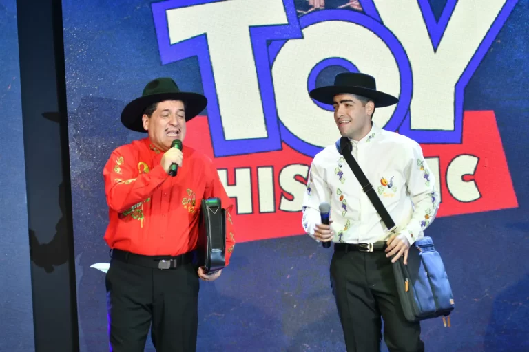 Fico’s Show presenta  “Toy Histeric” en La Paz